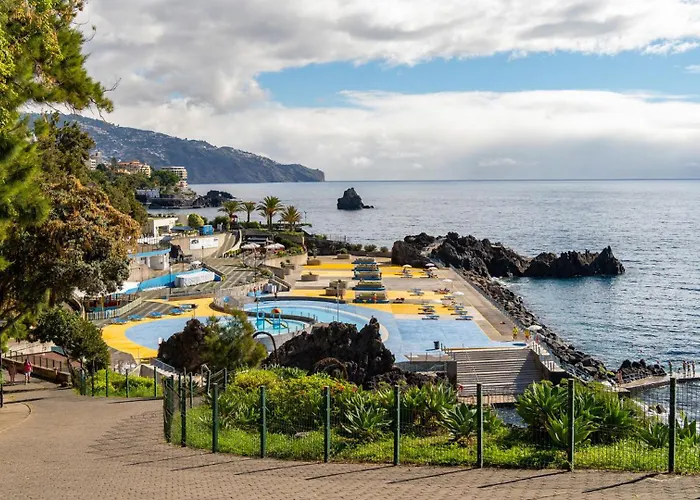 Casa Branca With Garden By Hr Madeira